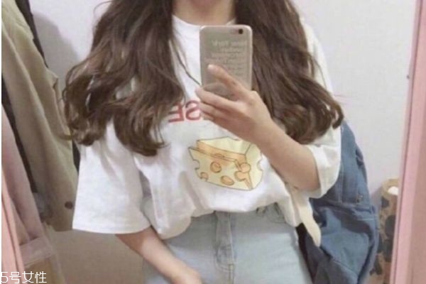 微卷長(zhǎng)發(fā)發(fā)型 女生微卷長(zhǎng)發(fā)圖片 微卷長(zhǎng)發(fā)發(fā)型 女生微卷長(zhǎng)發(fā)圖片