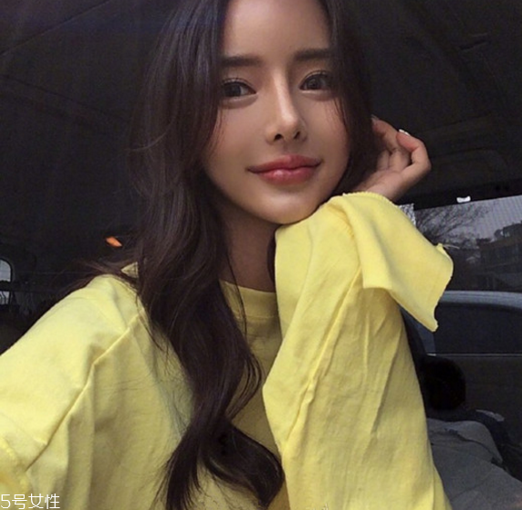 女生長發(fā)卷發(fā)發(fā)型 女神范長卷發(fā)圖片 女生長發(fā)卷發(fā)發(fā)型 女神范長卷發(fā)圖片