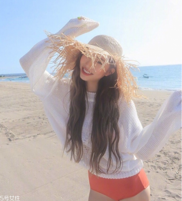 女生長發(fā)卷發(fā)發(fā)型 女神范長卷發(fā)圖片 女生長發(fā)卷發(fā)發(fā)型 女神范長卷發(fā)圖片