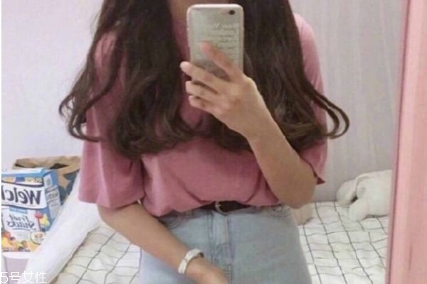 微卷長(zhǎng)發(fā)發(fā)型 女生微卷長(zhǎng)發(fā)圖片 微卷長(zhǎng)發(fā)發(fā)型 女生微卷長(zhǎng)發(fā)圖片