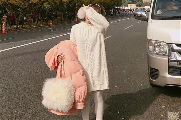 女生冬天穿什么裙子好看 遮住大粗腿 女生冬天穿什么裙子好看 遮住大粗腿