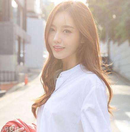 微卷長(zhǎng)發(fā)發(fā)型 女生微卷長(zhǎng)發(fā)圖片 微卷長(zhǎng)發(fā)發(fā)型 女生微卷長(zhǎng)發(fā)圖片