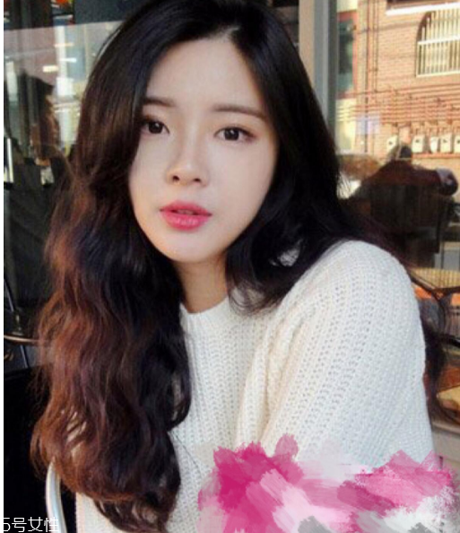 微卷長(zhǎng)發(fā)發(fā)型 女生微卷長(zhǎng)發(fā)圖片 微卷長(zhǎng)發(fā)發(fā)型 女生微卷長(zhǎng)發(fā)圖片