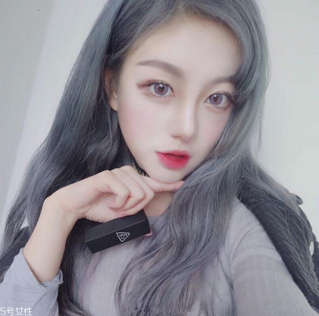 微卷長(zhǎng)發(fā)發(fā)型 女生微卷長(zhǎng)發(fā)圖片 微卷長(zhǎng)發(fā)發(fā)型 女生微卷長(zhǎng)發(fā)圖片