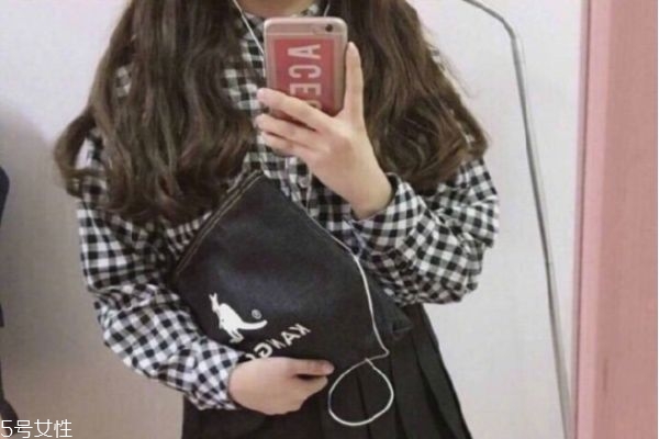 微卷長(zhǎng)發(fā)發(fā)型 女生微卷長(zhǎng)發(fā)圖片 微卷長(zhǎng)發(fā)發(fā)型 女生微卷長(zhǎng)發(fā)圖片