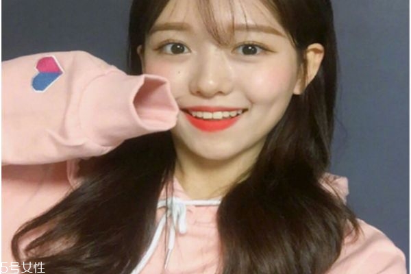 女生卷發(fā)發(fā)型圖片 學(xué)生長(zhǎng)卷發(fā)發(fā)型圖片 女生卷發(fā)發(fā)型圖片 學(xué)生長(zhǎng)卷發(fā)發(fā)型圖片