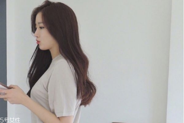 女生卷發(fā)發(fā)型圖片 學(xué)生長(zhǎng)卷發(fā)發(fā)型圖片 女生卷發(fā)發(fā)型圖片 學(xué)生長(zhǎng)卷發(fā)發(fā)型圖片