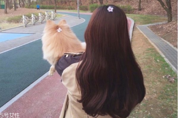 女生卷發(fā)發(fā)型圖片 學(xué)生長(zhǎng)卷發(fā)發(fā)型圖片 女生卷發(fā)發(fā)型圖片 學(xué)生長(zhǎng)卷發(fā)發(fā)型圖片