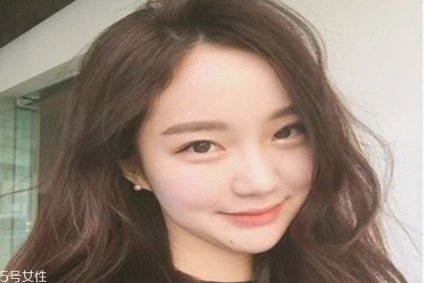 女生長發(fā)卷發(fā)發(fā)型 女神范長卷發(fā)圖片 女生長發(fā)卷發(fā)發(fā)型 女神范長卷發(fā)圖片