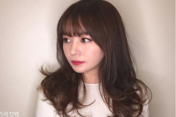 微卷長(zhǎng)發(fā)發(fā)型 女生微卷長(zhǎng)發(fā)圖片 微卷長(zhǎng)發(fā)發(fā)型 女生微卷長(zhǎng)發(fā)圖片