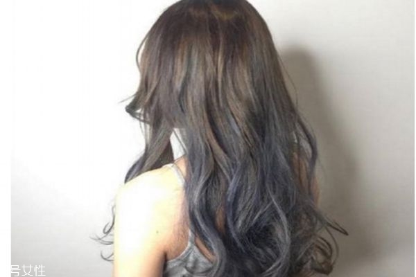 長卷發(fā)發(fā)型背影圖片 學生長卷發(fā)發(fā)型圖片 長卷發(fā)發(fā)型背影圖片 學生長卷發(fā)發(fā)型圖片