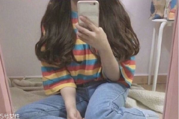 微卷長(zhǎng)發(fā)發(fā)型 女生微卷長(zhǎng)發(fā)圖片 微卷長(zhǎng)發(fā)發(fā)型 女生微卷長(zhǎng)發(fā)圖片