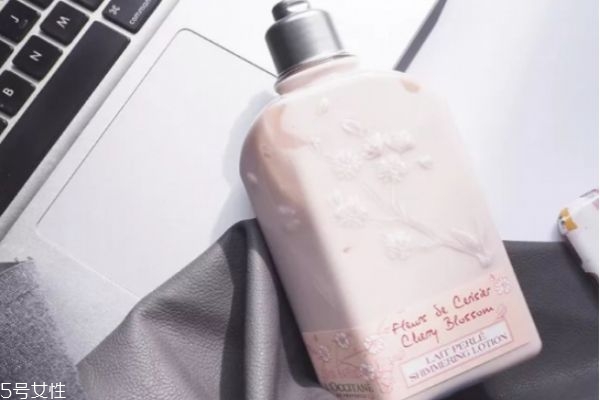 水潤型身體乳有哪些 日本最好用的幾款身體乳 水潤型身體乳有哪些 日本最好用的幾款身體乳