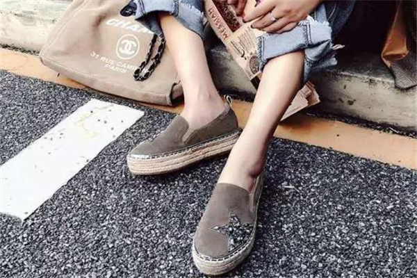2019年春天流行什么鞋 初春就選這3雙 2019年春天流行什么鞋 初春就選這3雙