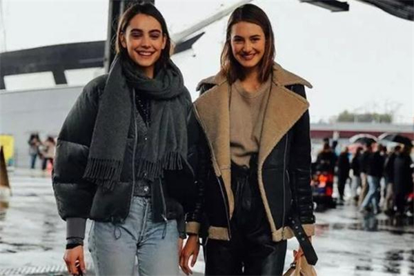 羽絨服搭配什么圍巾好看 選對圍巾更加分 羽絨服搭配什么圍巾好看 選對圍巾更加分