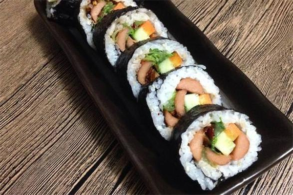 紫菜包飯用什么米 大米糯米都行 紫菜包飯用什么米 大米糯米都行