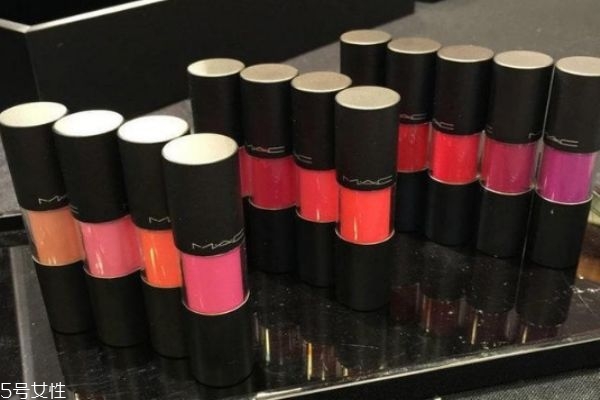 什么顏色唇釉顯白 暖色唇釉推薦 什么顏色唇釉顯白 暖色唇釉推薦