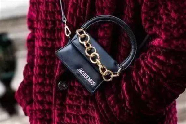 jacquemus迷你包專(zhuān)柜價(jià)格 網(wǎng)紅最?lèi)?ài)包包款式
