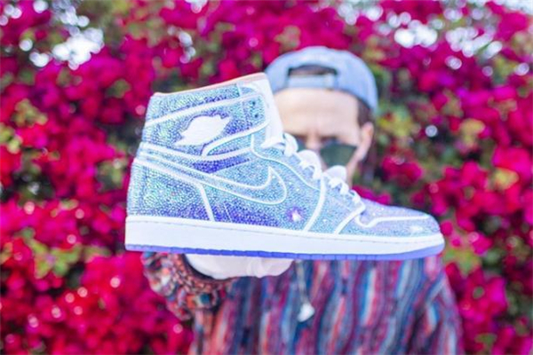 aj1 northern light北極光在哪買 定制全水晶鞋身 aj1 northern light北極光在哪買 定制全水晶鞋身