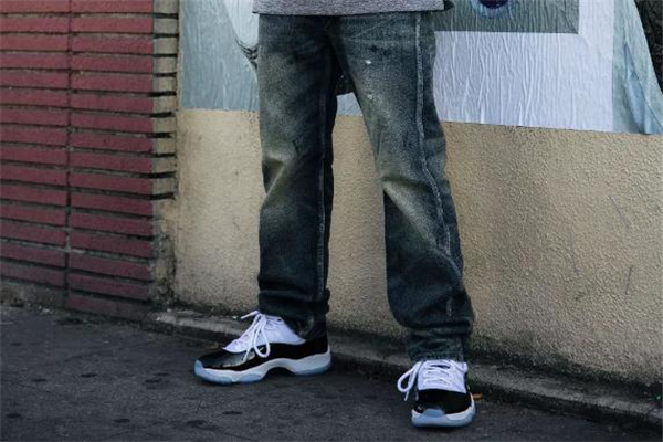 aj11康扣網(wǎng)面怎么清洗 鞋面清理要仔細(xì) aj11康扣網(wǎng)面怎么清洗 鞋面清理要仔細(xì)