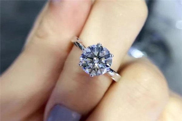 80分鉆戒大概多少錢 見證美好愛情 80分鉆戒大概多少錢 見證美好愛情