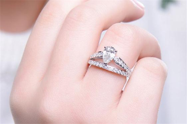 70分鉆戒的寓意 愛(ài)妻子的象征 70分鉆戒的寓意 愛(ài)妻子的象征