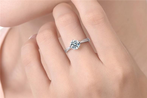 90分鉆戒一般多少錢 和一克拉差不多 90分鉆戒一般多少錢 和一克拉差不多