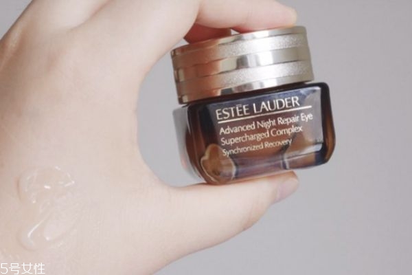 雅詩蘭黛眼霜新款老款區(qū)別 雅詩蘭黛眼霜新舊對(duì)比 雅詩蘭黛眼霜新款老款區(qū)別 雅詩蘭黛眼霜新舊對(duì)比