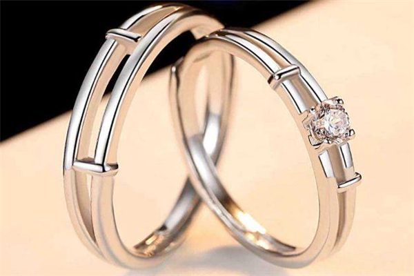 訂婚戒指男女都要戴嗎 并不一定 訂婚戒指男女都要戴嗎 并不一定