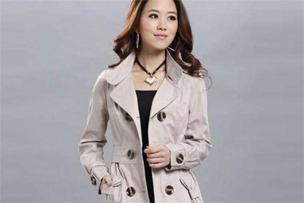 風(fēng)衣發(fā)霉怎么清洗 不同材質(zhì)方法不同 風(fēng)衣發(fā)霉怎么清洗 不同材質(zhì)方法不同