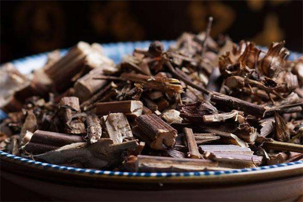 衣服沾上中藥漬怎么洗掉 用這些方法 衣服沾上中藥漬怎么洗掉 用這些方法