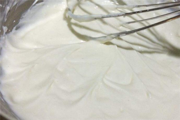 衣服上的奶油怎么洗掉 小技巧要掌握 衣服上的奶油怎么洗掉 小技巧要掌握