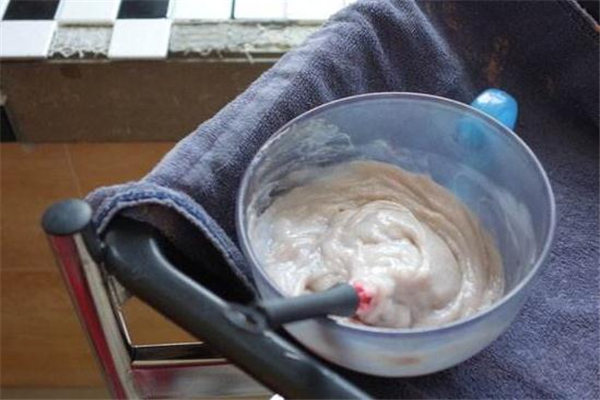 衣服上的染發(fā)劑怎么洗掉 染發(fā)劑輕松去除 衣服上的染發(fā)劑怎么洗掉 染發(fā)劑輕松去除