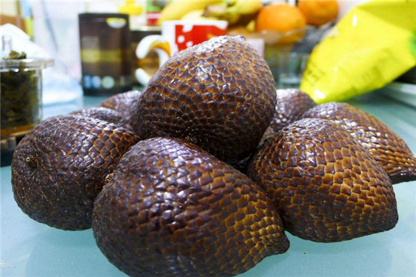 蛇皮果是哪個國家產(chǎn)的 東南亞國家居多 蛇皮果是哪個國家產(chǎn)的 東南亞國家居多