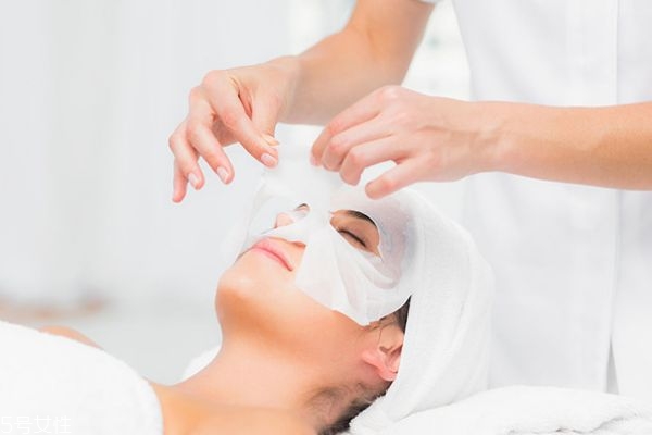 怎么敷面膜效果最好 這樣敷面膜效果最佳 怎么敷面膜效果最好 這樣敷面膜效果最佳