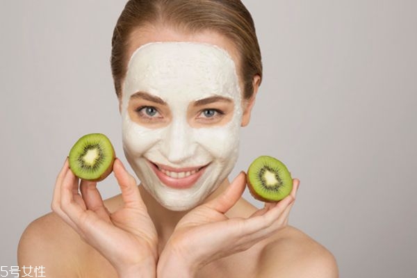 懷孕能用面膜嗎 孕婦使用面膜的注意事項(xiàng) 懷孕能用面膜嗎 孕婦使用面膜的注意事項(xiàng)