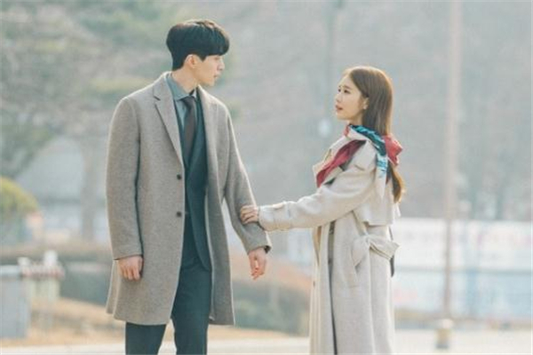 職場女性穿衣搭配技巧 跟著韓劇學穿搭 職場女性穿衣搭配技巧 跟著韓劇學穿搭