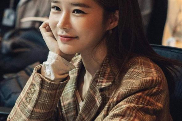 職場女性穿衣搭配技巧 跟著韓劇學穿搭 職場女性穿衣搭配技巧 跟著韓劇學穿搭