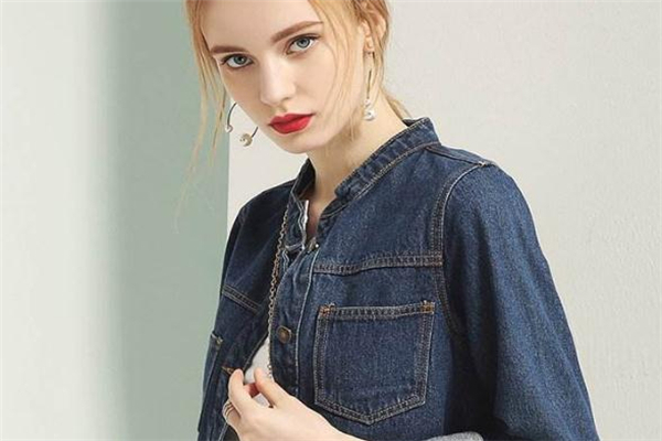 牛仔外套扣子掉了怎么辦 找裁縫修補 牛仔外套扣子掉了怎么辦 找裁縫修補