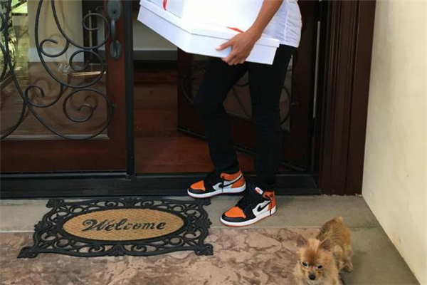 aj1扣碎為什么這么貴 貨量稀少導(dǎo)致 aj1扣碎為什么這么貴 貨量稀少導(dǎo)致