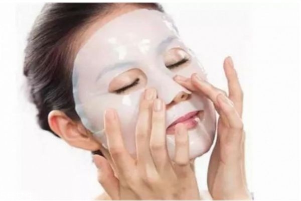 春季補(bǔ)水保濕的方法 春季補(bǔ)水保濕小妙招 春季補(bǔ)水保濕的方法 春季補(bǔ)水保濕小妙招