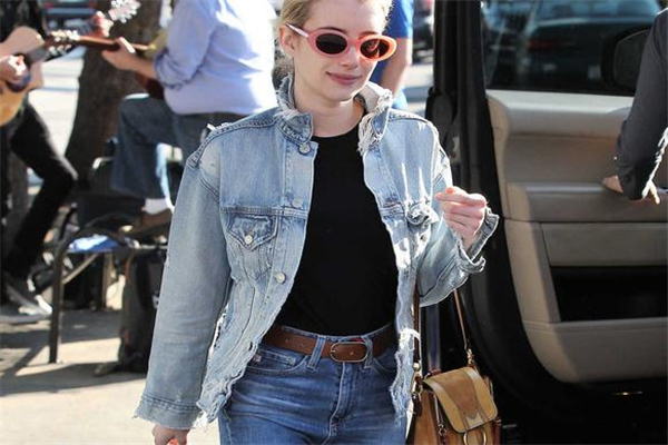 牛仔外套染色了怎么辦 解決辦法要記住 牛仔外套染色了怎么辦 解決辦法要記住