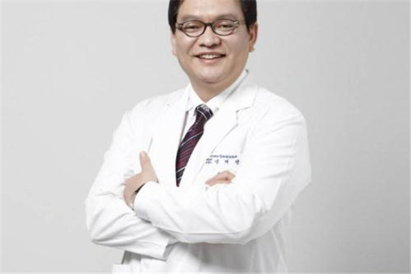 異位性皮炎癥狀與臨床表現(xiàn) 異位性皮炎癥狀與臨床表現(xiàn)