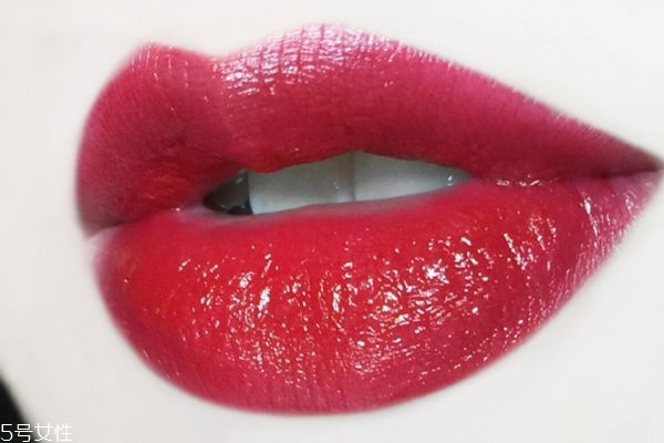 黑皮適合什么顏色口紅 皮膚黑的人適合什么顏色的口紅 黑皮適合什么顏色口紅 皮膚黑的人適合什么顏色的口紅