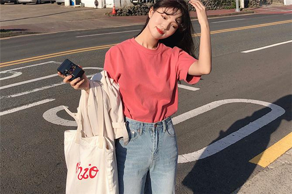 純棉t恤可以甩干嗎 容易出現(xiàn)變形 純棉t恤可以甩干嗎 容易出現(xiàn)變形