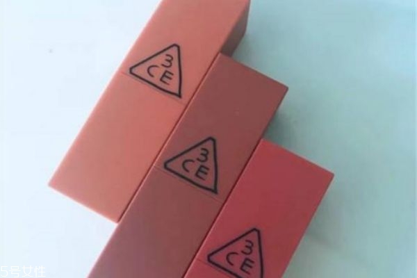 南瓜色口紅適合夏天嗎 臟橘色和南瓜色選哪個(gè) 南瓜色口紅適合夏天嗎 臟橘色和南瓜色選哪個(gè)