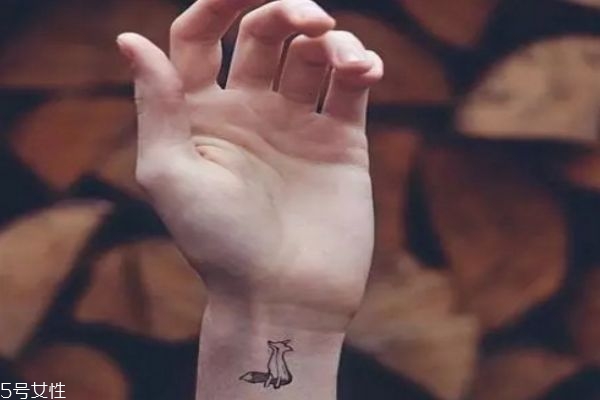 紋身團(tuán)大全女 小清新新娘首選 紋身團(tuán)大全女 小清新新娘首選