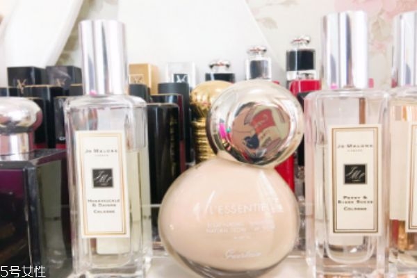 嬌蘭小燈泡色號選擇 教你如何挑選最適合你的色號 嬌蘭小燈泡色號選擇 教你如何挑選最適合你的色號