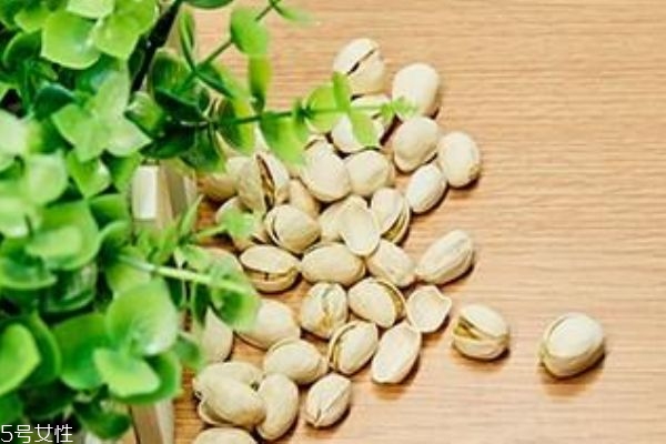 開心果吃了會(huì)胖嗎 怎樣吃開心果不會(huì)胖 開心果吃了會(huì)胖嗎 怎樣吃開心果不會(huì)胖