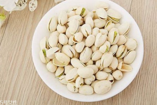 開(kāi)心果怎么保存不受潮 最好密封保存 開(kāi)心果怎么保存不受潮 最好密封保存